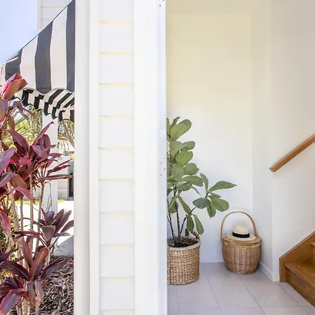 Beachfront Apartment Casuarina Exterior photo